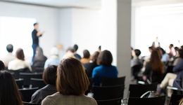 掉粉300万，疯狂小杨哥还能翻身吗？