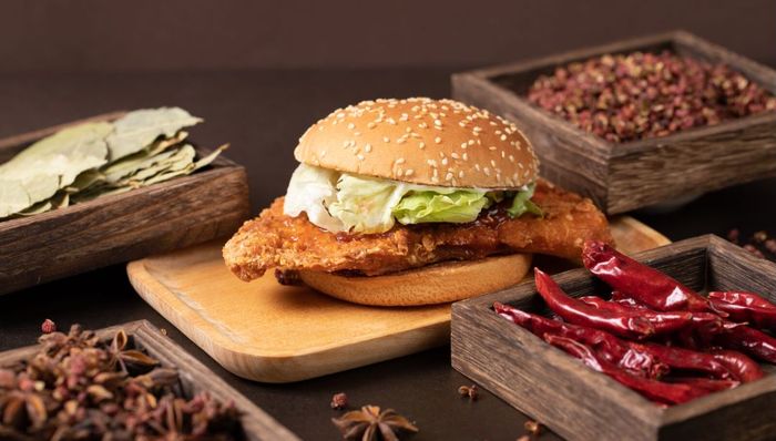 以“火烤牛肉”称王的汉堡王把“新品C位”让给了鸡