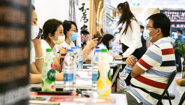 大型保险公司纷纷启动校园秋招，新鲜出炉的岗位有哪些？