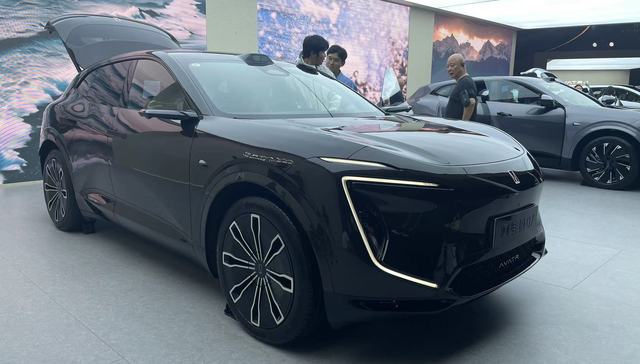 一周内五款国产车型“围攻”特斯拉Model Y