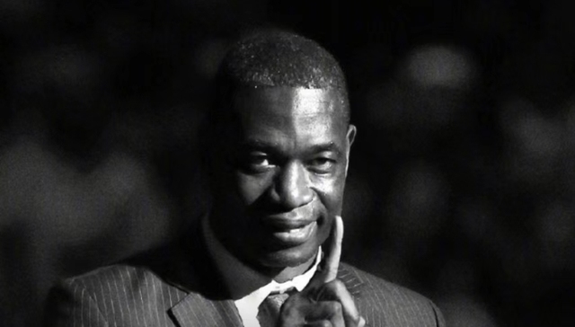 “穆大叔”穆托姆博去世，他是NBA最伟大的防守球员之一