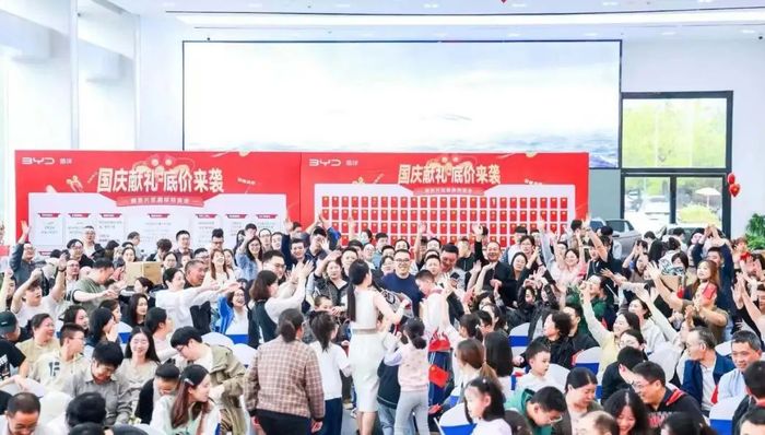 电厂 | 面对“爆卖”的国庆假期，新能源汽车公司还有什么要担心的？