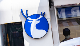 “開店狂魔”瑞幸，開始付出代價