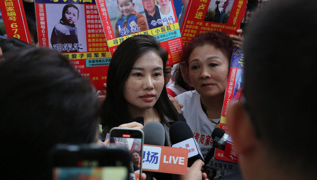 被指控拐卖儿童数增至17名，公诉机关建议对余华英判决死刑