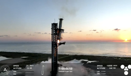 “筷子”成功夹上了火箭，SpaceX星舰完成第五次试飞