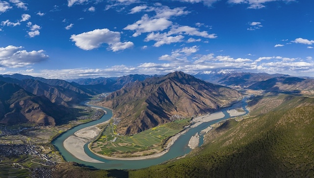 公告快评｜150亿元增资雅砻江水电，国投电力、川投能源业绩向上