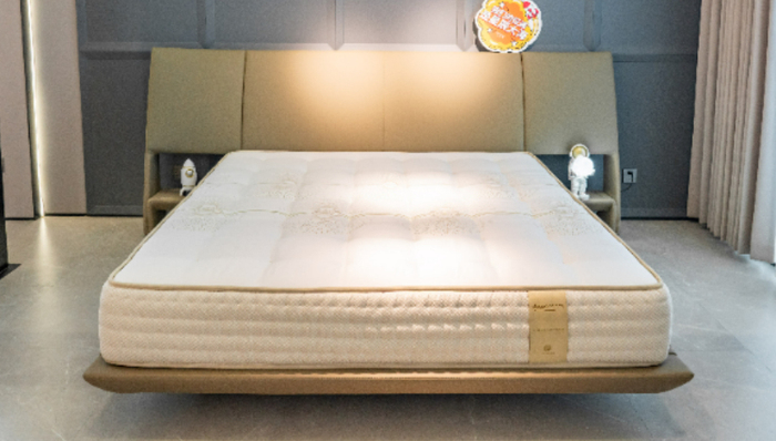 财说 | 喜临门二季度收入下滑， 8.5亿元定增存隐忧