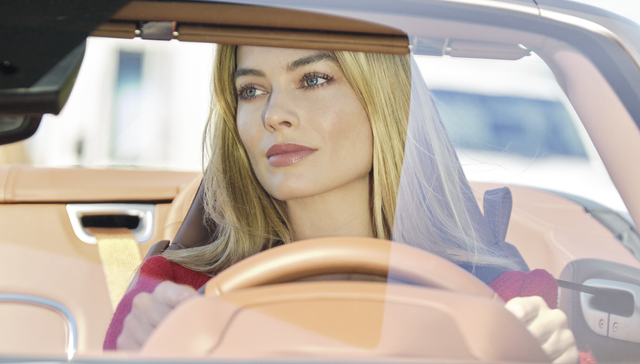 香奈儿为5号香水拍了新广告，MUJI迷你包新配色上线｜是日美好事物