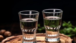 进军“川浓”，小糊涂仙“浓酱并举”玩明白了吗？