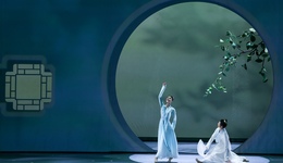 “新国风”舞剧《李清照》首演，上海歌舞团继《朱鹮》之后又推新作