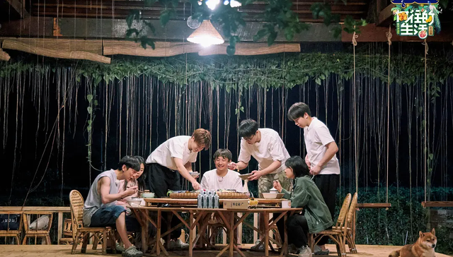 娱乐内容缺爆款，黄磊们在赛博考古中“塌房”