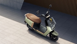 电动车高端化受阻，爱玛讲起四轮车新故事