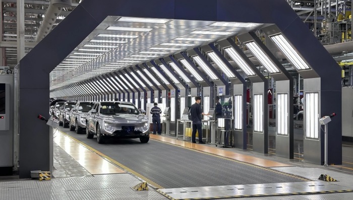 闪电快讯 ｜ 阿维塔07已交付超5000辆 并升级超期交付补偿承诺