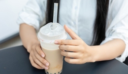 3000亿新茶饮洗牌，资本豪赌下一个“霸王茶姬”