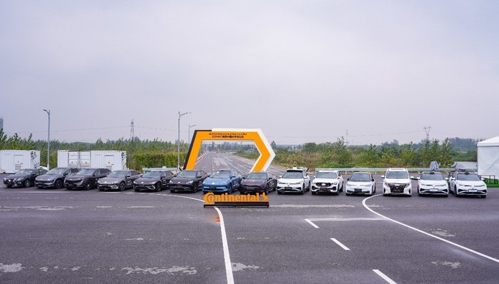 大陆集团明年发布城市NOA，跨国供应商忙着追赶智能化潮流