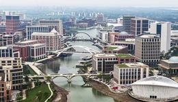 【特写】青浦长三角示范区迎来4万人“华为小镇”