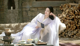 “挂件女主”李沁，为何仍撑不起大女主的《七夜雪》？