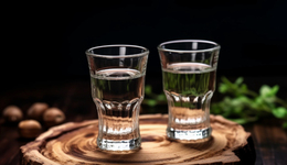 白酒行业首批三季报：贵州茅台领跑，但飞天茅台价格在回落