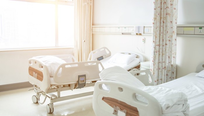 地方新闻精选 | 成都通报华西医院附近商铺起火 福建提升防台风应急响应至Ⅱ级