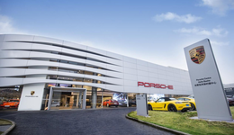 保时捷：糟了，我成小米了