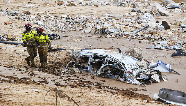 【现场】西班牙“最致命”洪灾超200人死亡：暴洪是洪水警报的一大挑战