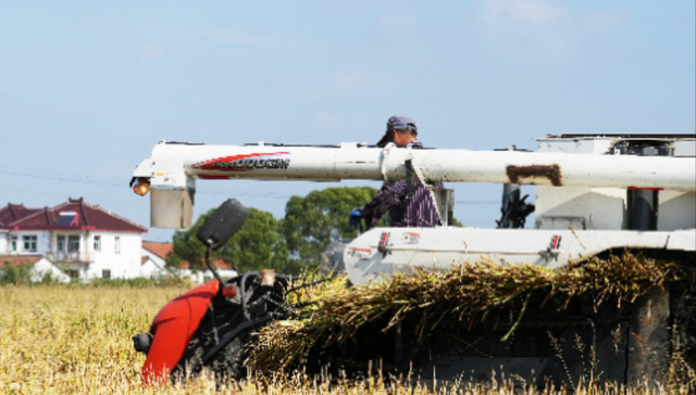 信披违规再收罚单，花溪科技刚上市就“变脸”，农机市场持续遇冷