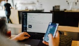 苹果掉队，国产手机拿大模型向AI Agent要未来