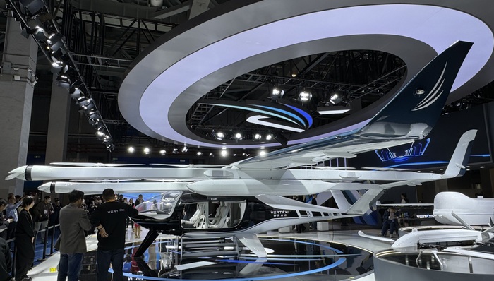 进博会最大展品“空中出租车”揽获价值超10亿元、100架意向订单 | 进博新机遇