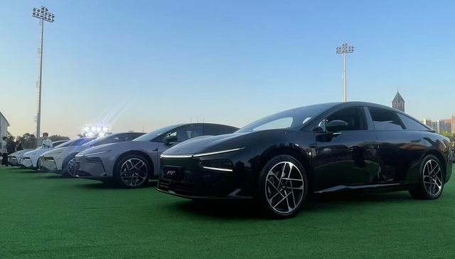 小鹏新车标配高阶智驾，入局增程是顺势而为