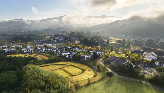 腾冲玛御谷悦椿启幕，北京环球度假区“冬季假日”活动回归 | 一周旅行指南