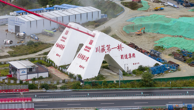 一次性增加6万亿元地方债务限额置换隐债，分三年实施