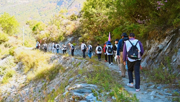 双十一运动消费新生意：户外运动“新贵”品牌集体崛起