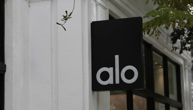 网红瑜伽品牌Alo Yoga在中国电商平台全是假店