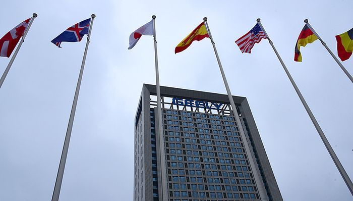 极氪与领克合并，吉利从大扩张走向大整合