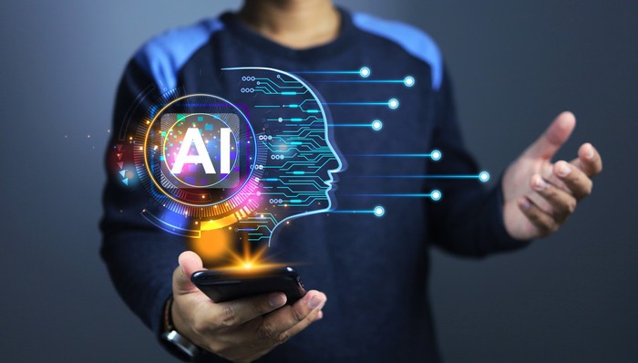 盘前机会前瞻|谷歌大模型Gemini正式登陆苹果商店，AI应用进入业绩兑现期，这几家公司AI技术已在财税、文档等细分领域实现落地（附概念股）