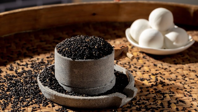 南方黑芝麻,跨界医疗,官司,大股东,兜底,带帽