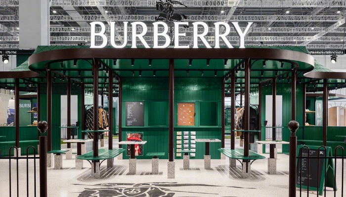 Burberry承认此前“误入歧途”，未来将降价