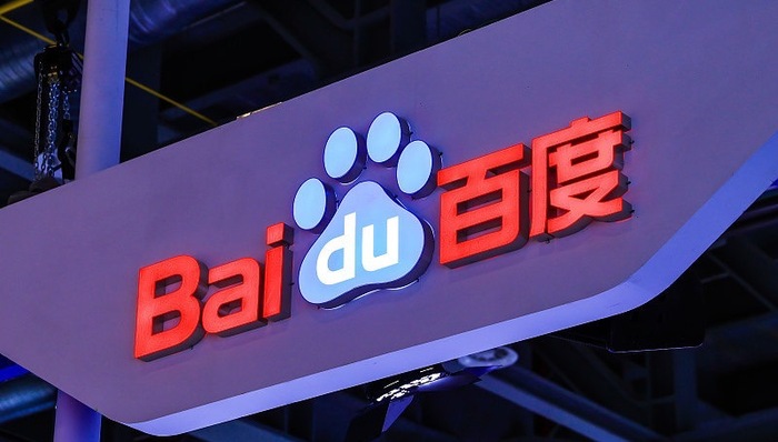 闪电快讯｜百度李彦宏：将于2025年初发布文心大模型新版本