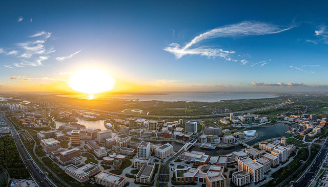 上海青浦,华为,研发基地,练秋湖,新型工业化,新一代信息产业,集成电路