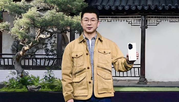 闪电快讯｜AI旅拍神器荣耀300系列手机正式发布，定价2299元起