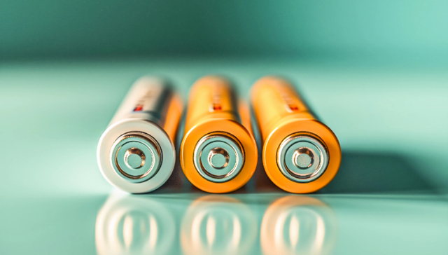 宁德时代市占率连续四个月下滑 | 动力电池月度排名㉔