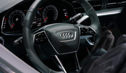 华为“炸场”BBA