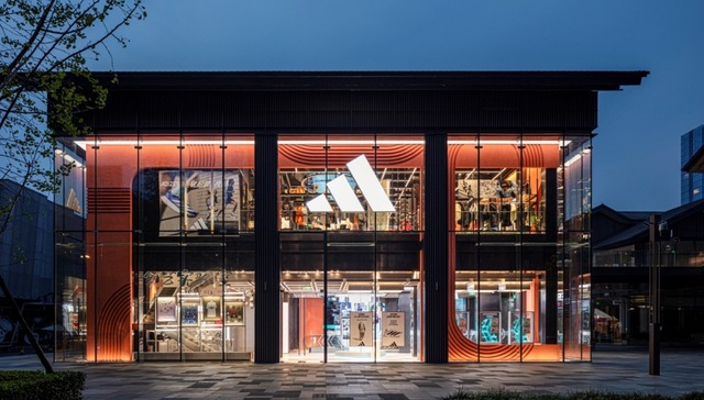 Samba走红推动阿迪达斯走出低谷