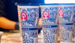 從麥當(dāng)勞中國(guó)到霸王茶姬，黃鴻飛開(kāi)啟“下半場(chǎng)”