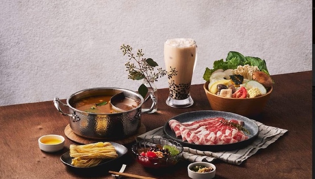 呷哺呷哺退出新加坡，湊湊挑起出海重担