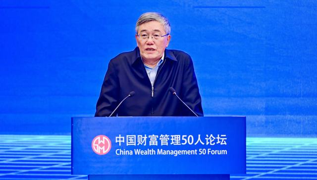 杨伟民：长期以来我们对需求特别是居民消费重视不够