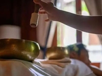 花3980元听人敲碗？年轻人的情绪内耗，带火千亿“疗愈”市场