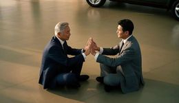 哪吒汽车，“移情”南宁老表