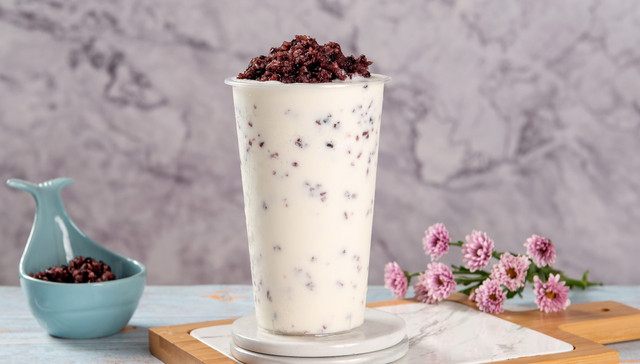 一只酸奶牛,新乳业,商誉减值,测试,被罚