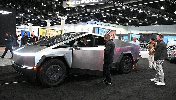 特斯拉Cybertruck在拉斯维加斯爆炸，马斯克发声：与车辆本身无关